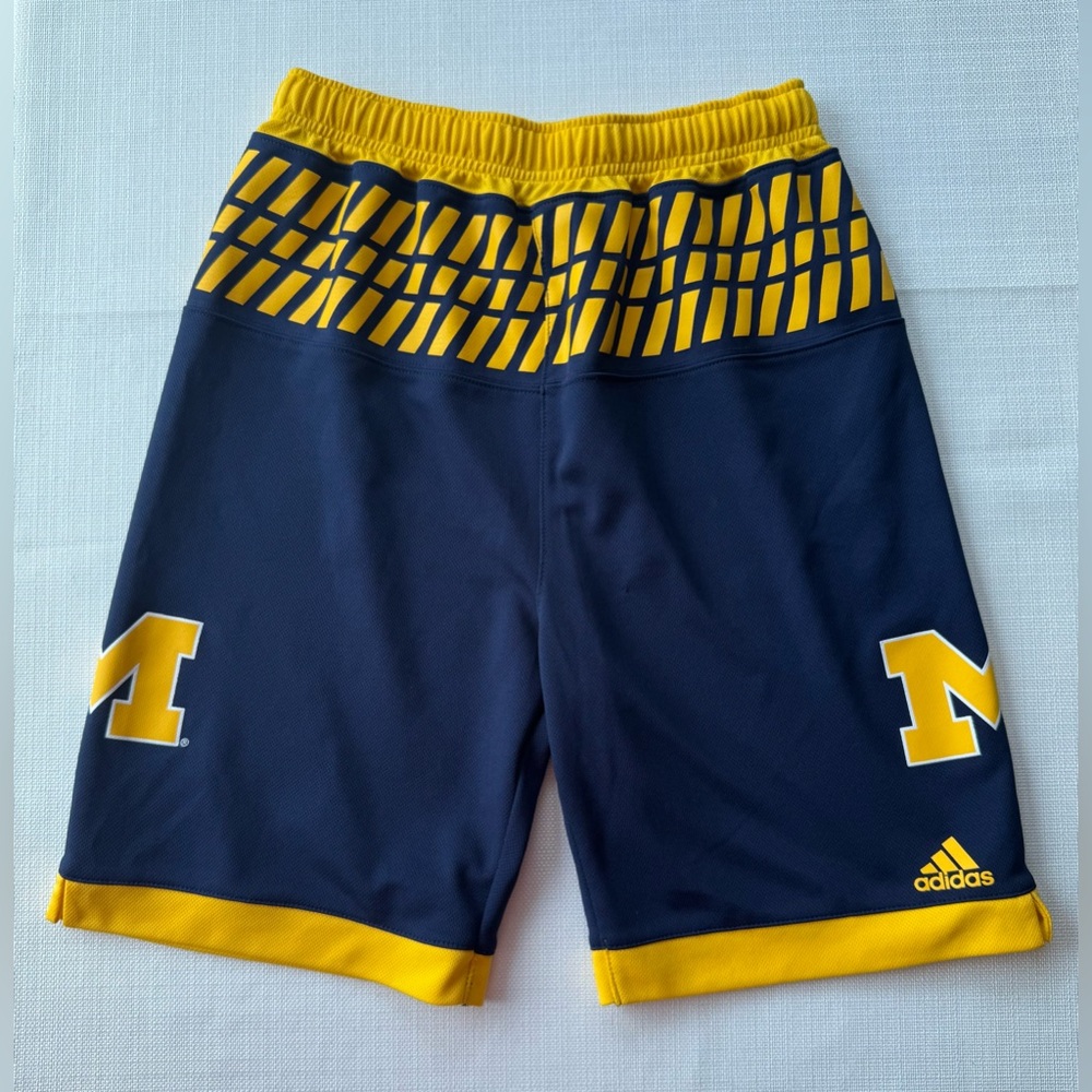 Adidas Michigan Wolverines 💙💛 Basketball Jersey Shorts U of M Youth Large VGUC
